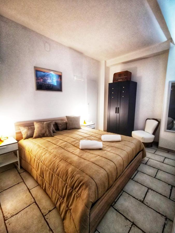 Pietra Bianca Appartment บารี ภายนอก รูปภาพ